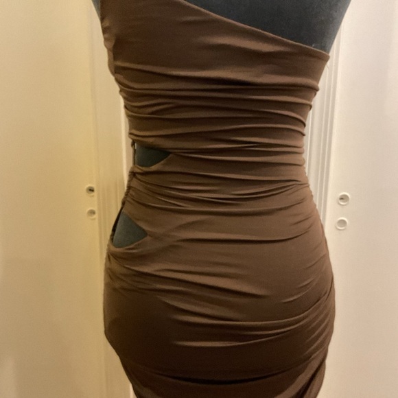 🖤 Asymmetrical Neck Bodycon Side Cutouts Dress - Picture 7 of 7